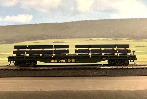 Maine central flat car - ho,